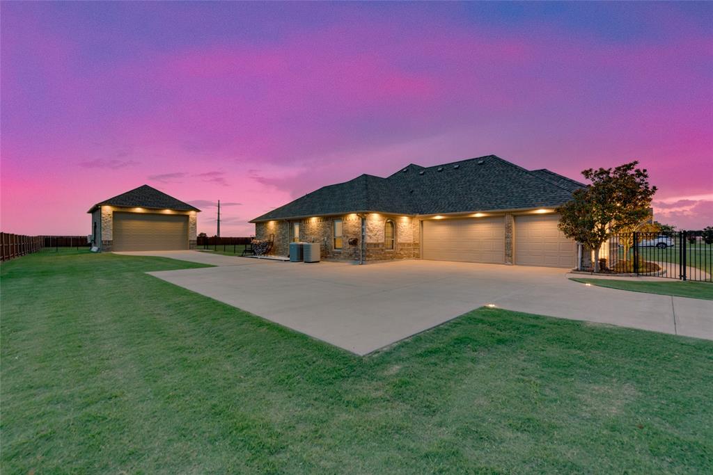 Winners Circle !,2,3,4 - Residential