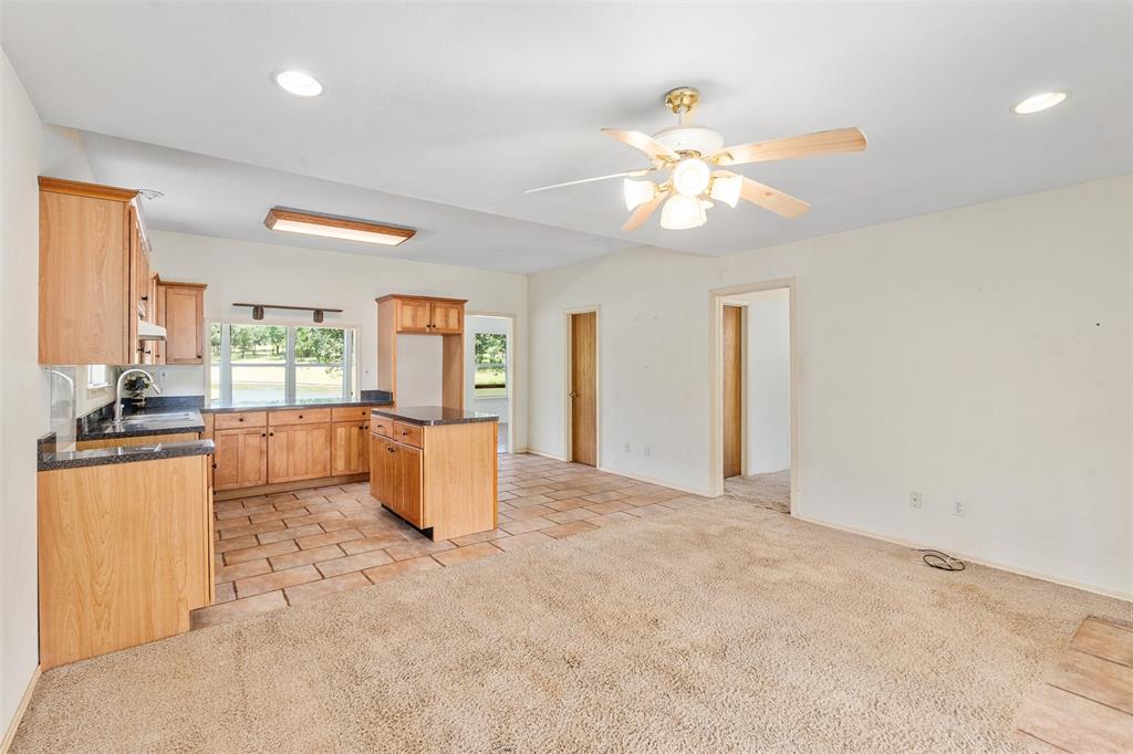134 Meandering Way
