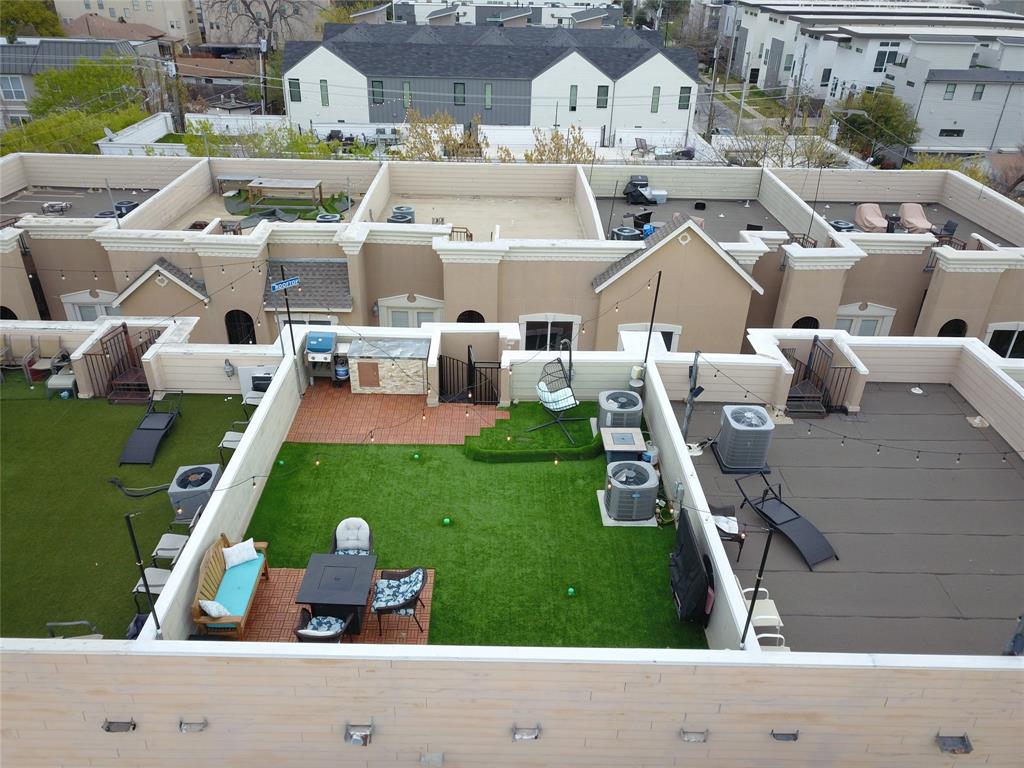 Villas Lindell Ave - Residential