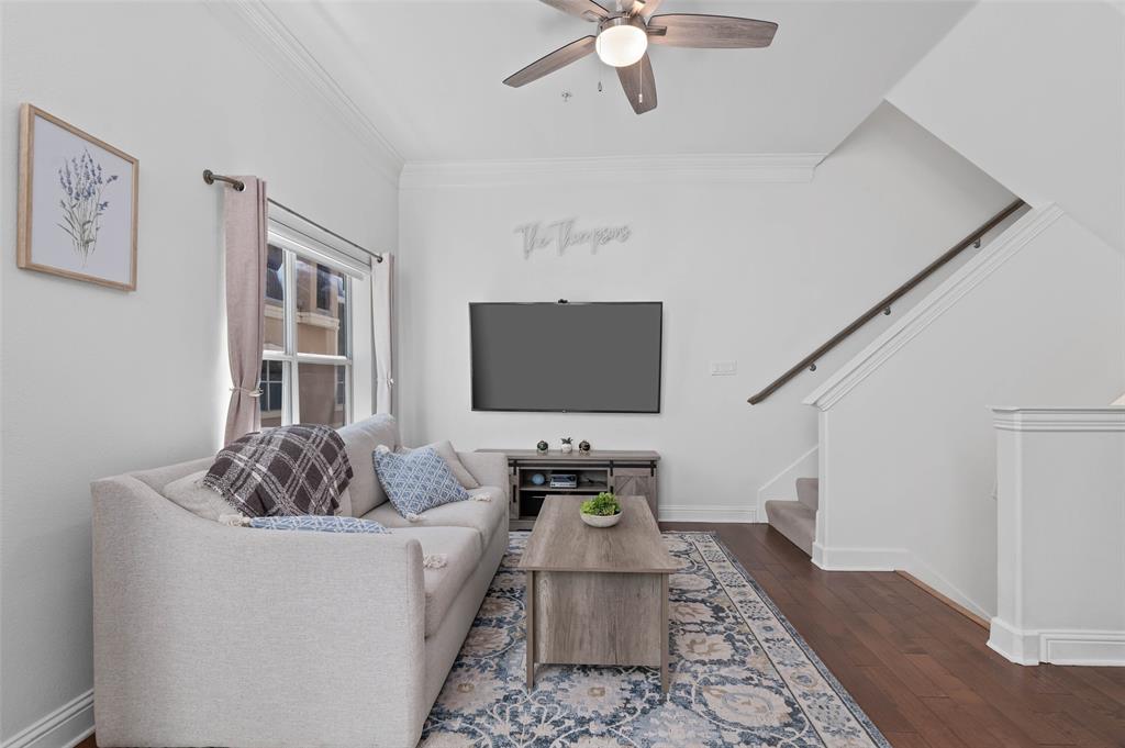 Villas Lindell Ave - Residential