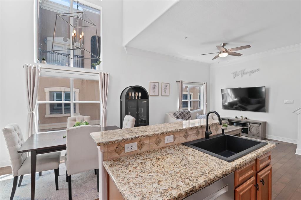 Villas Lindell Ave - Residential