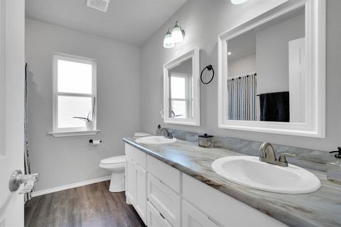 Tiny photo for 731 E Brown Street, Cleburne, TX 76031 (MLS # 21099013)