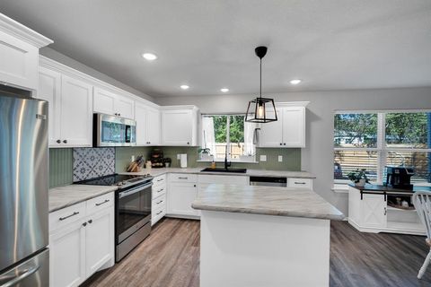 Tiny photo for 731 E Brown Street, Cleburne, TX 76031 (MLS # 21099013)