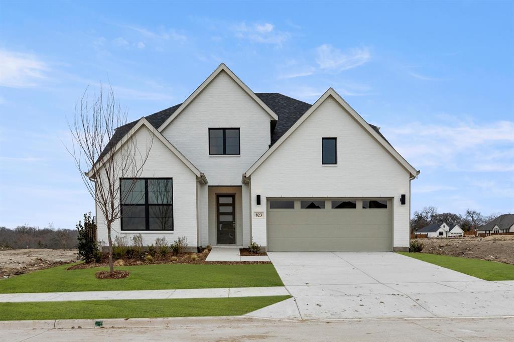 1709 Hillside Stroll