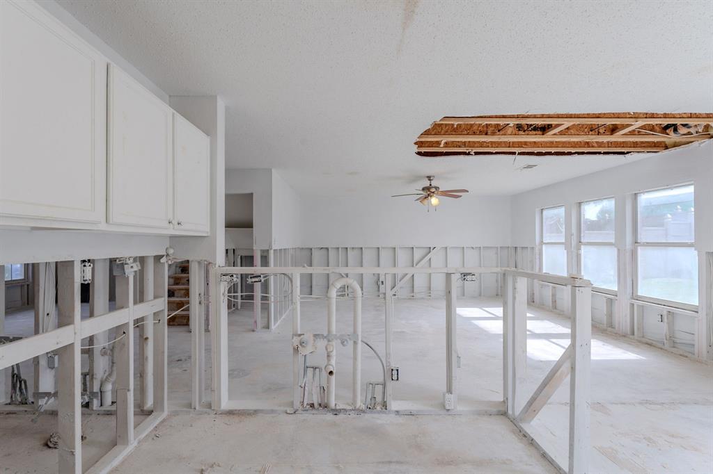 6808 Geyser Trail