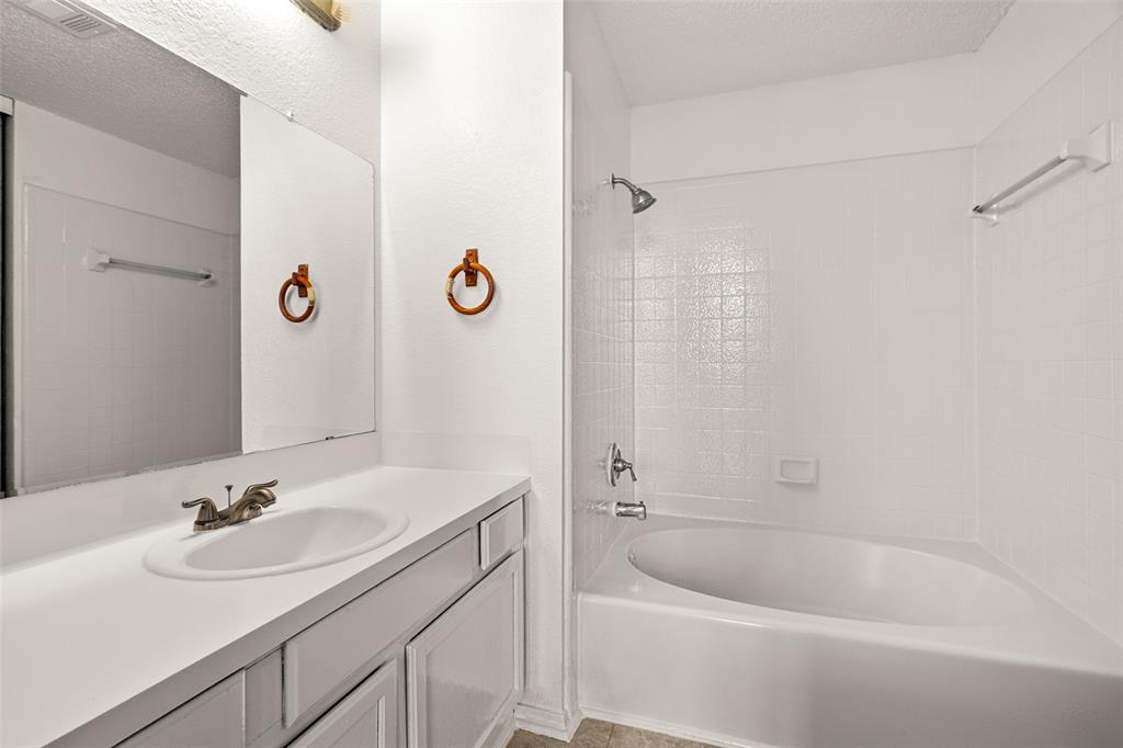 Hillside Oaks Ph 04 - Residential