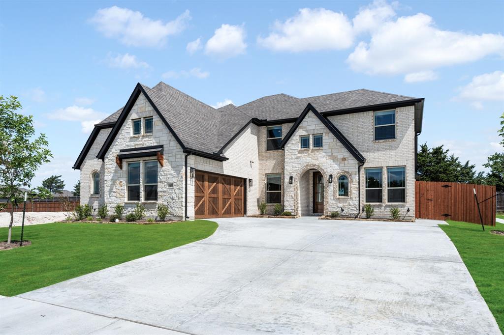 3433 Nightingale Lane