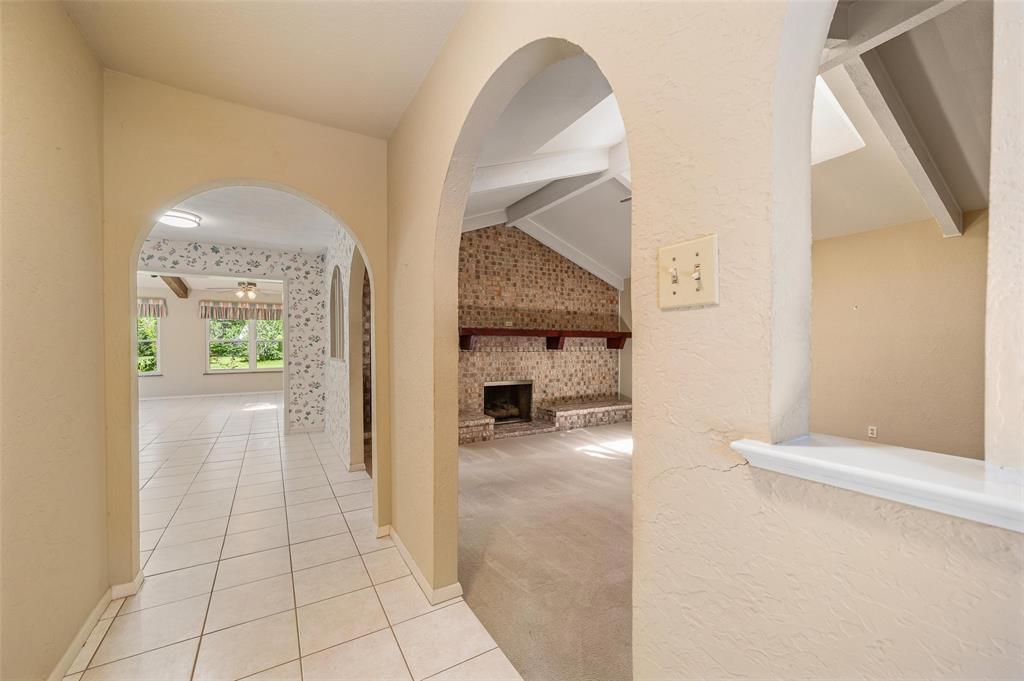 104 W Oak Valley Drive