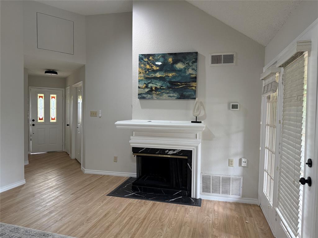 3107 Royal Lane