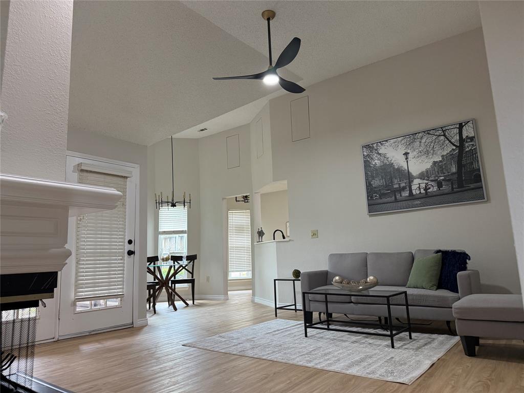 3107 Royal Lane