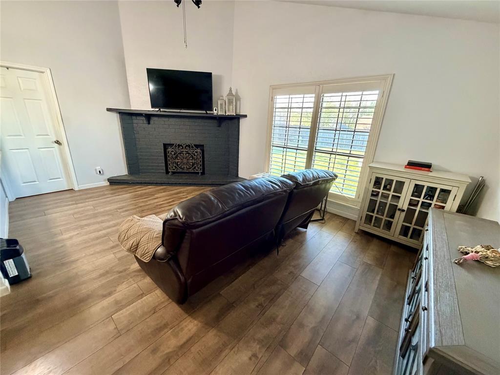 4112 Spindletree Lane