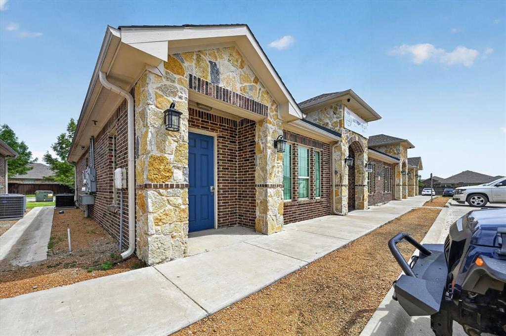 200 Cypress Bend Parkway