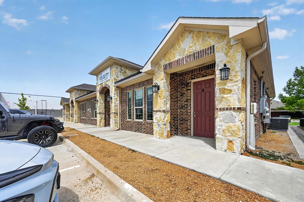 200 Cypress Bend Parkway