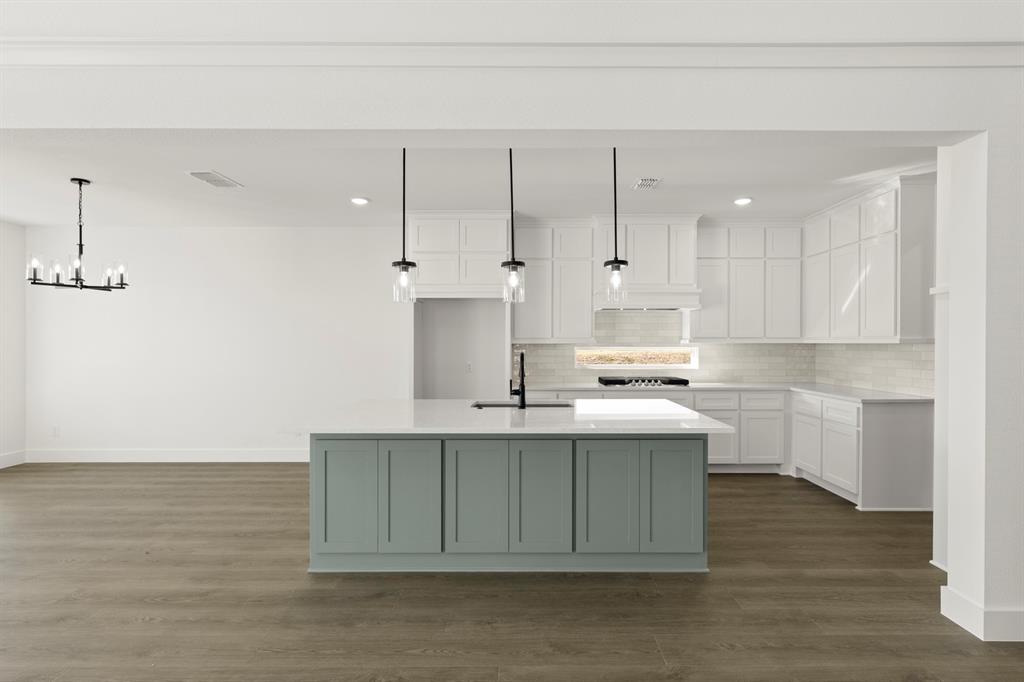 Valencia On The Lake - Residential