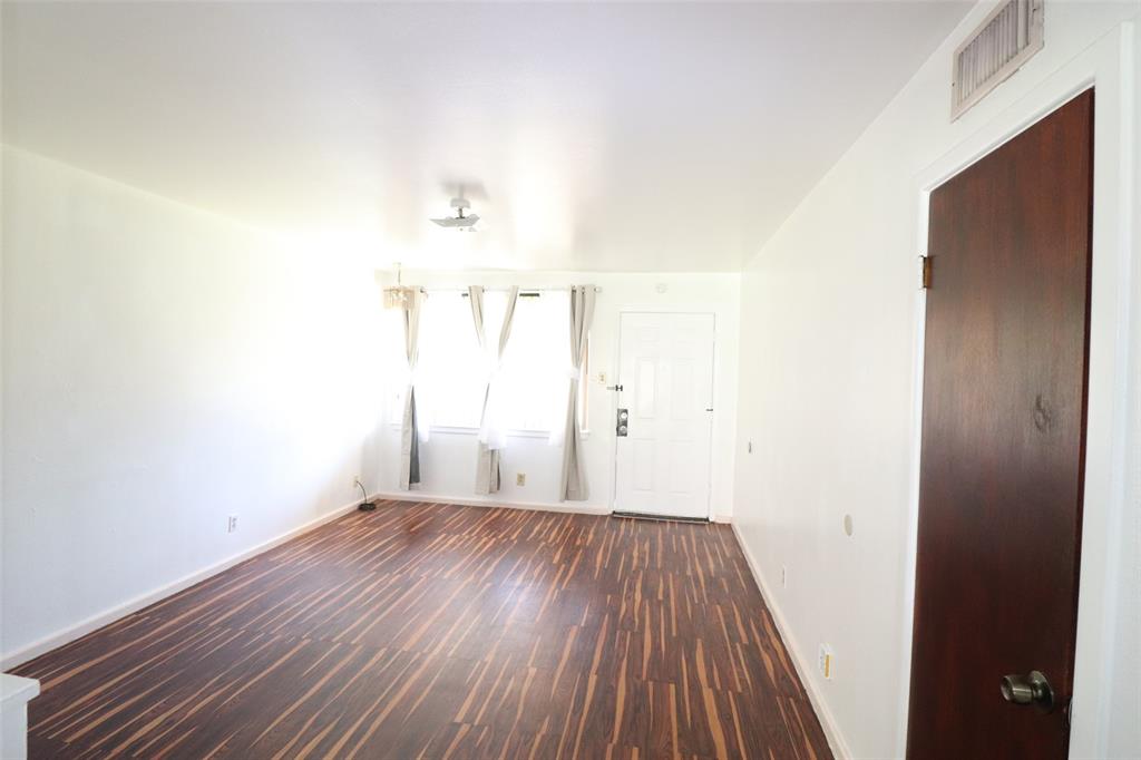 Cloverdale 05 - Residential