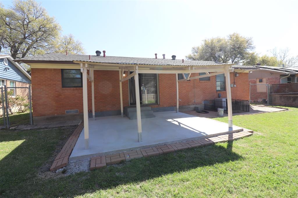 Cloverdale 05 - Residential