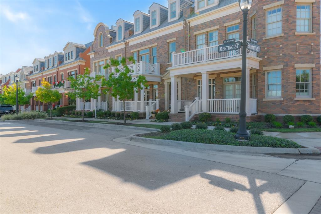 Garden Dist & Brownstones - Residential