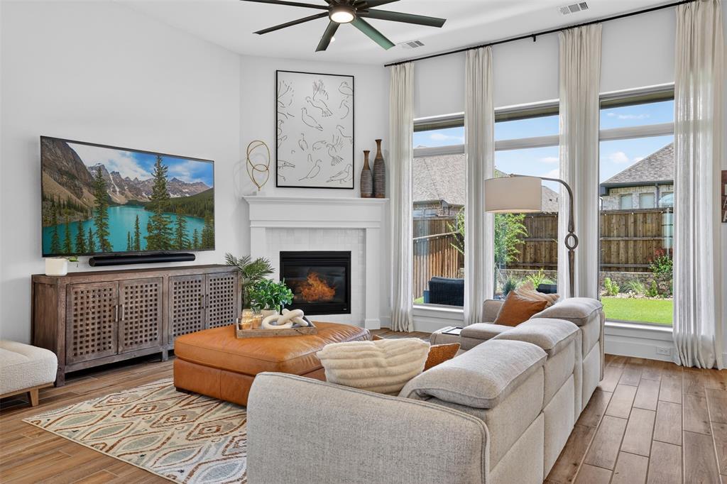2209 Moore Valley Drive
