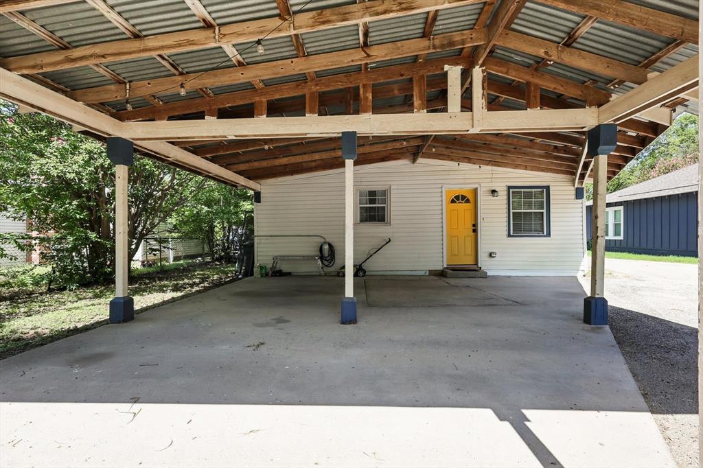 University-Rev - Residential