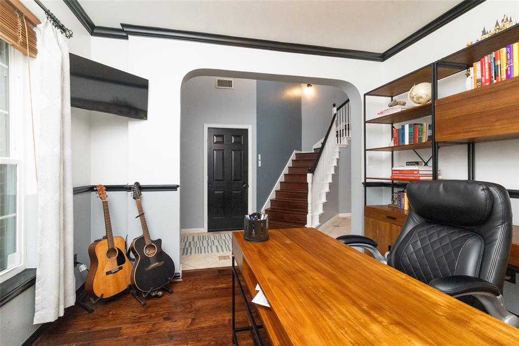 4932 Van Zandt Drive