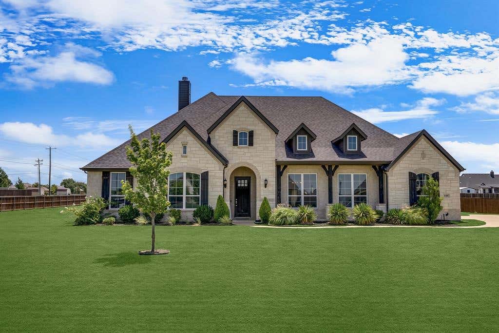 Photo of 610 Cimarron Meadows Drive, Waxahachie, TX 75167 (MLS # 21318791)