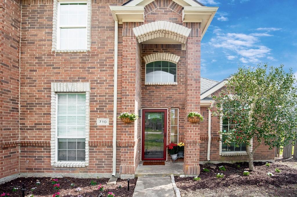 710 Mason Lane
