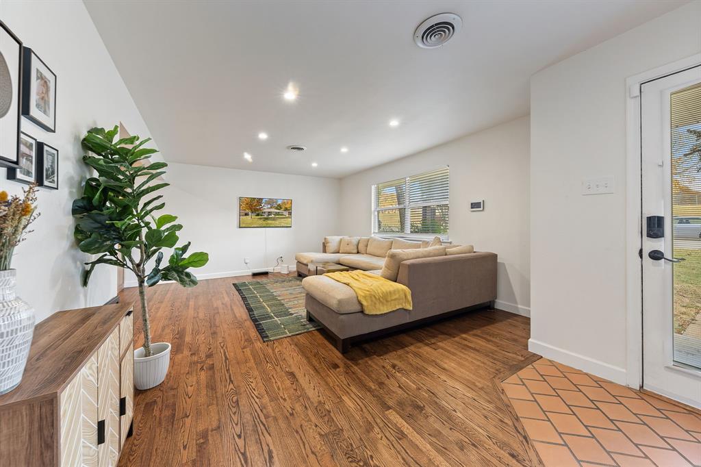 Claremont 01 Inst - Residential