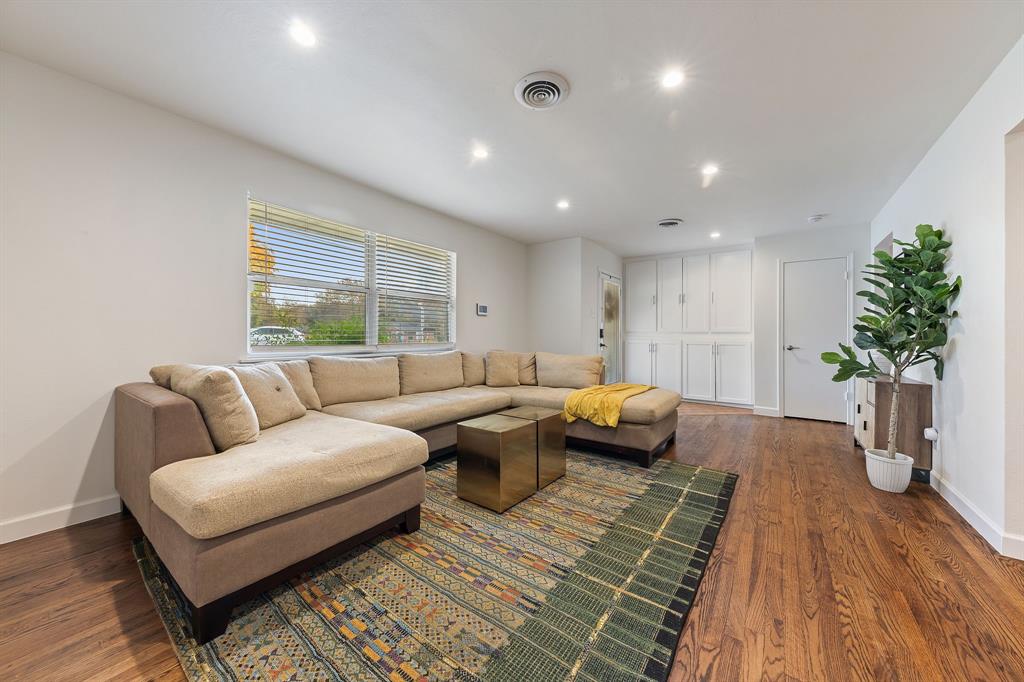 Claremont 01 Inst - Residential