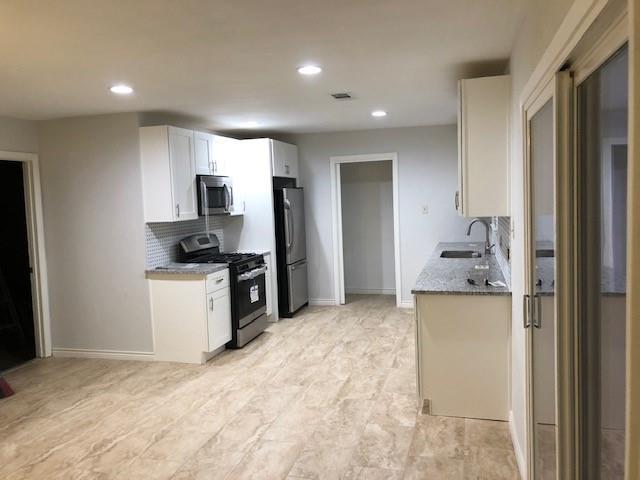 Berry Heights - Residential Lease