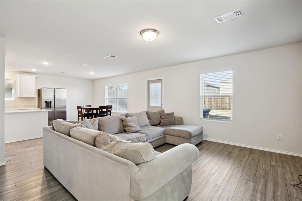 1839 Ballinger Drive