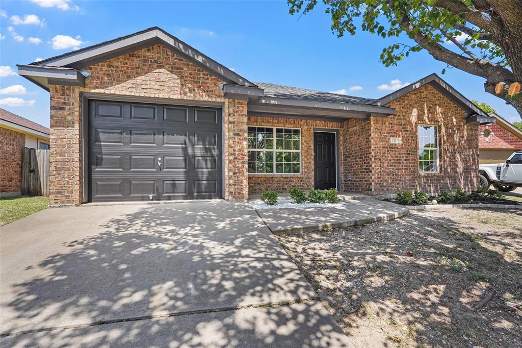 View Dallas, TX 75236 house