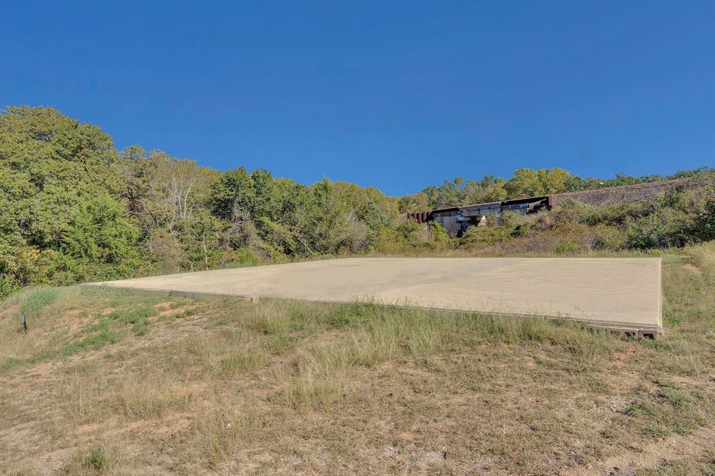 JC HALL - Commercial Sale