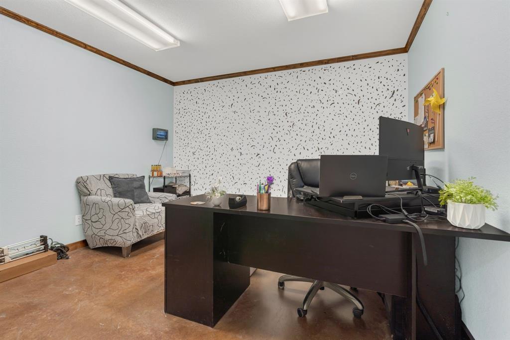 JC HALL - Commercial Sale