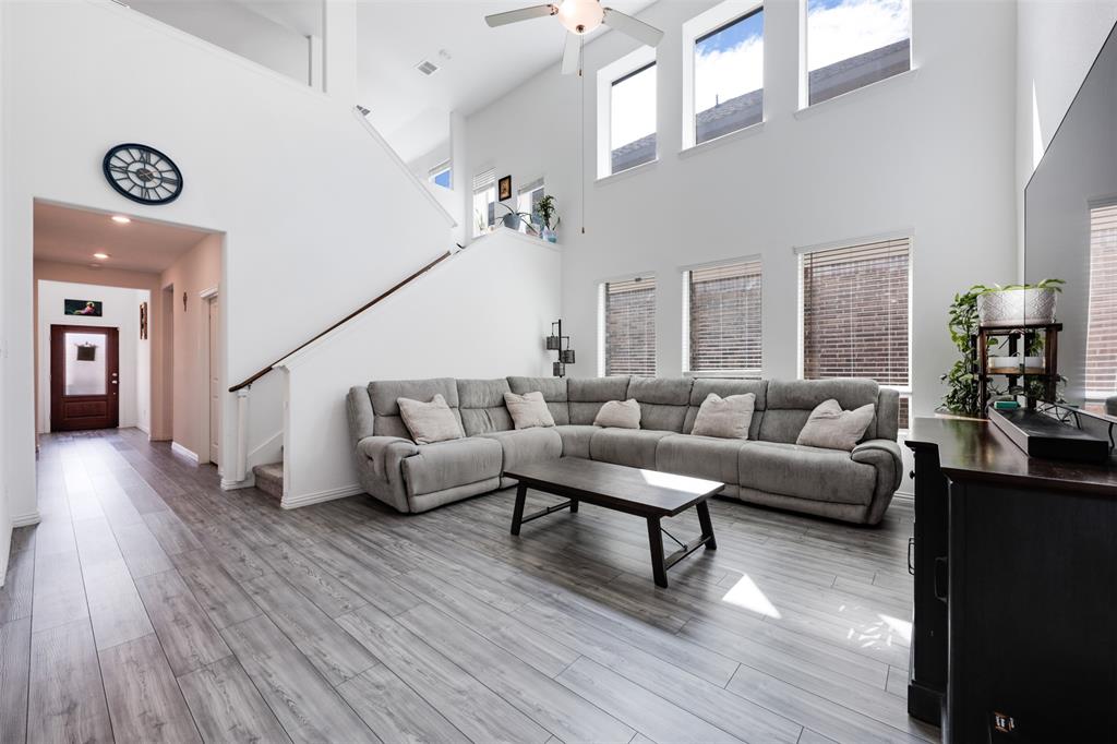 5418 Riverwalk Parkway