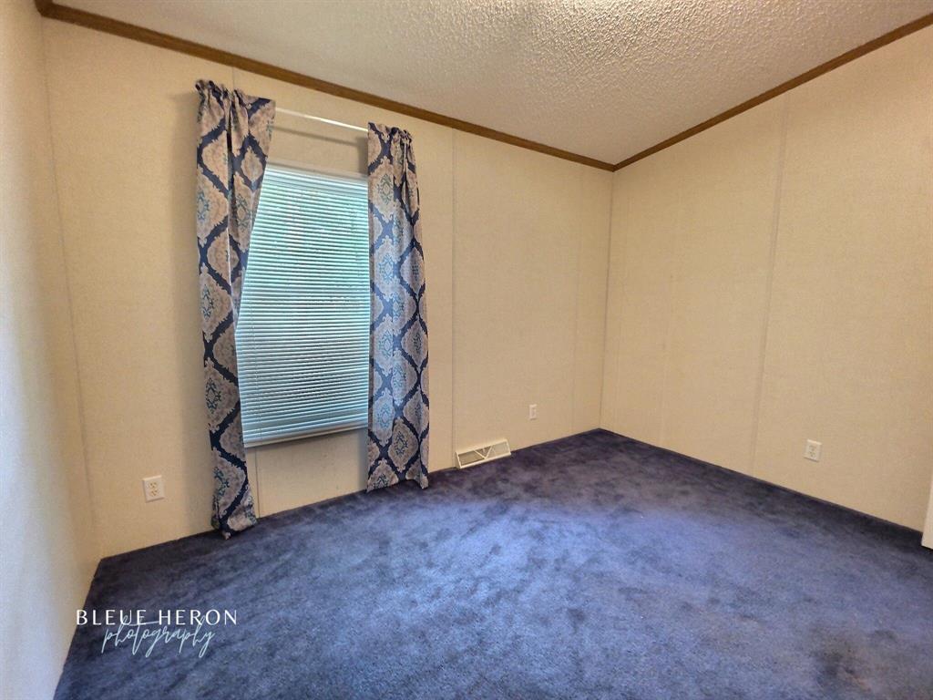 Quiet Place In The Woods - Residential