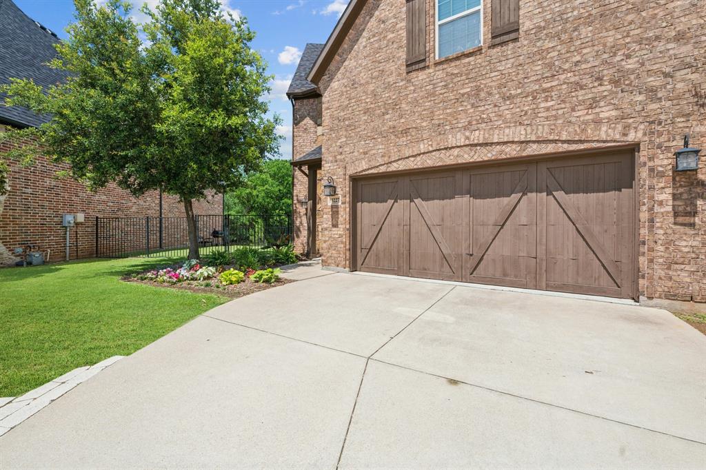 3227 Walnut Grove Place