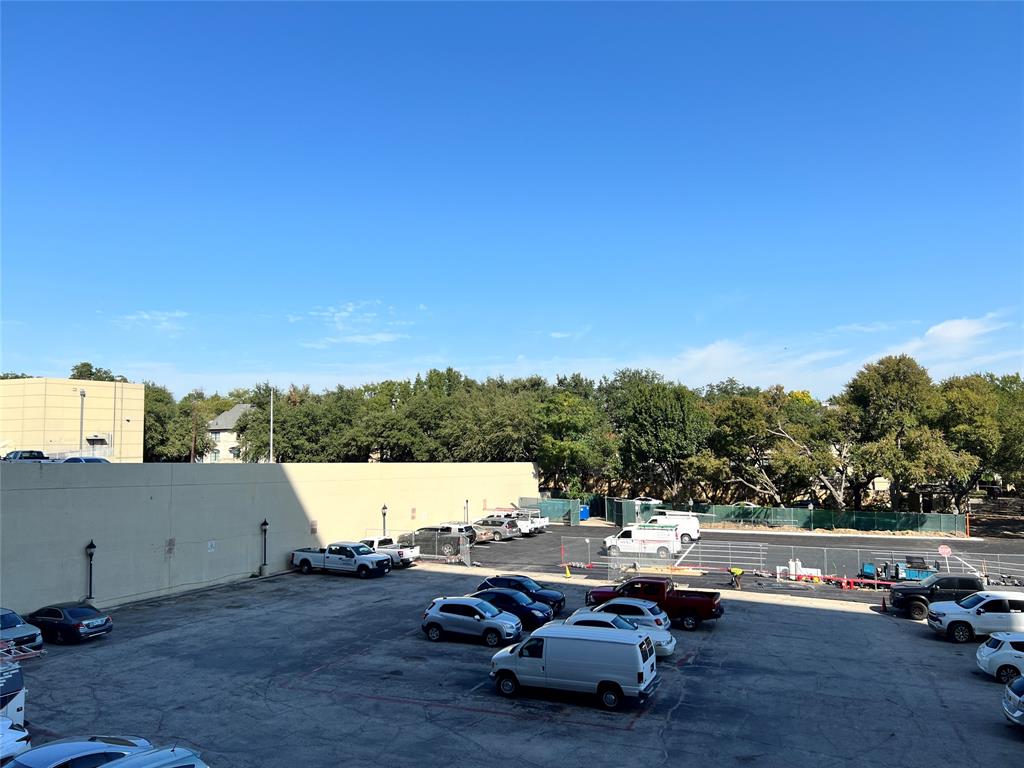 Twenty-one Turtle Creek Condo - Residential Lease