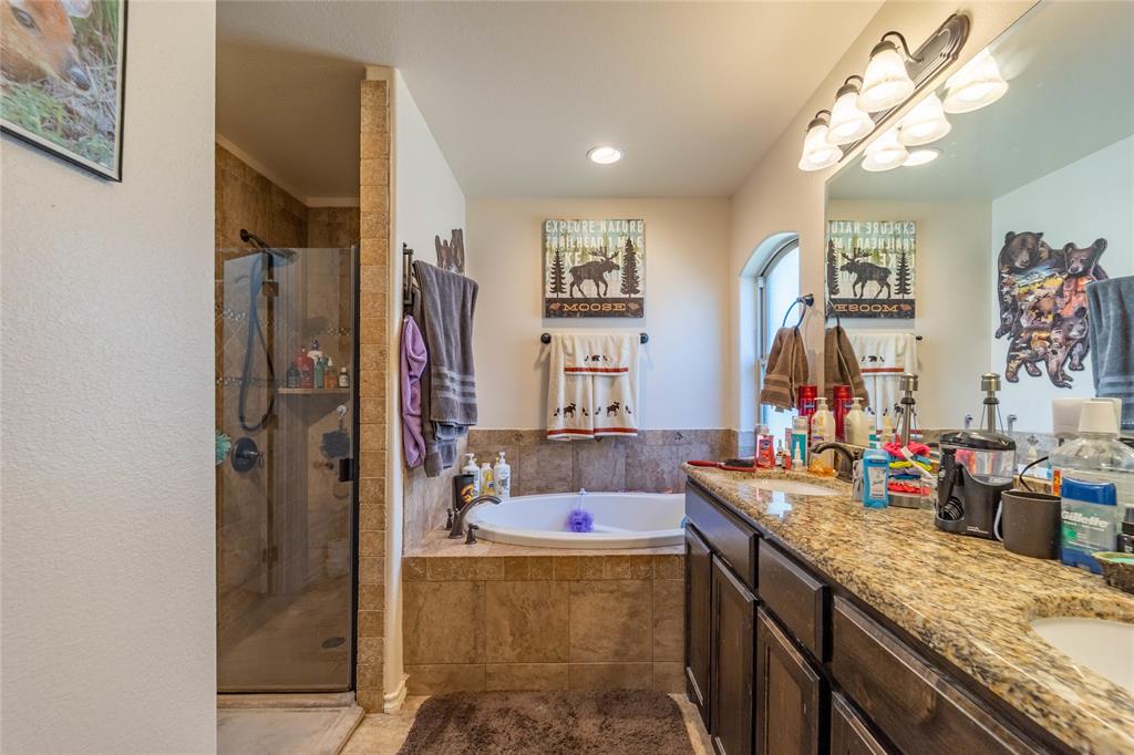 GEMSTONE ESTATES PHASE FOUR - Residential