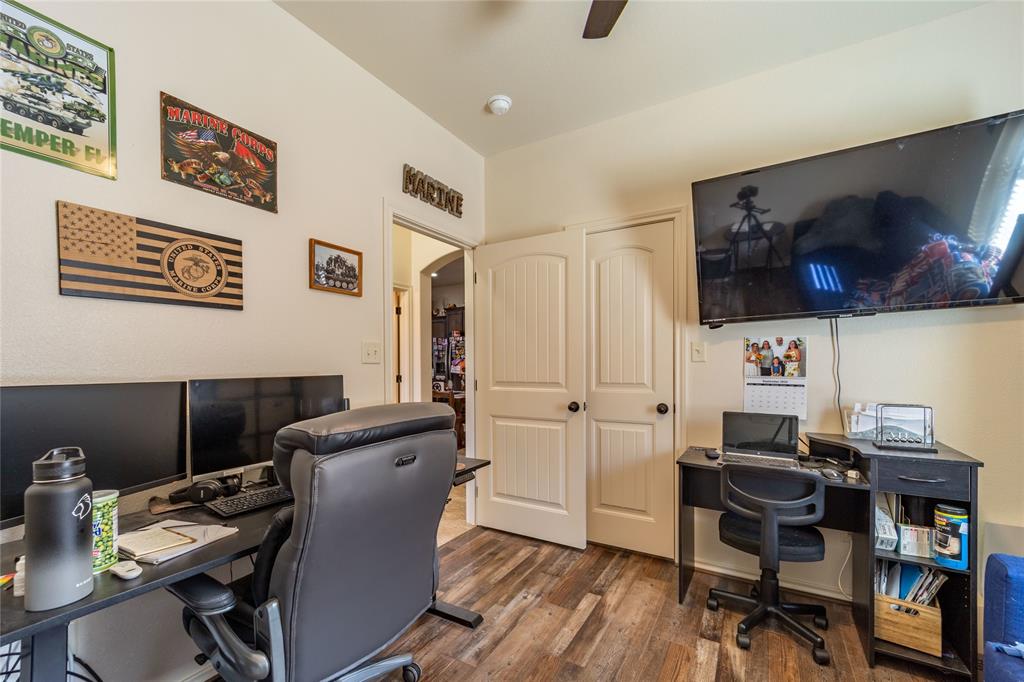 GEMSTONE ESTATES PHASE FOUR - Residential