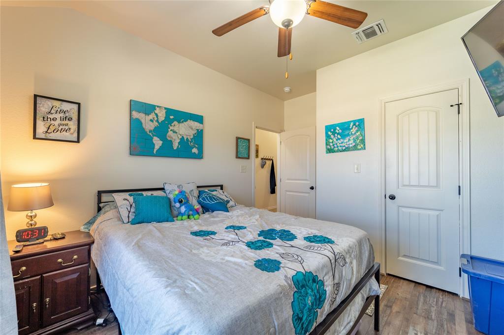 GEMSTONE ESTATES PHASE FOUR - Residential