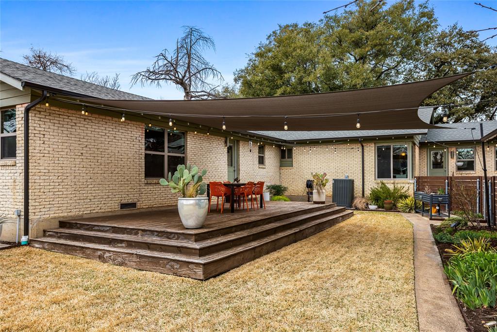 Summit Lawn - Residential