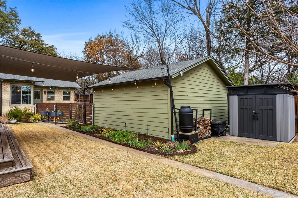 Summit Lawn - Residential