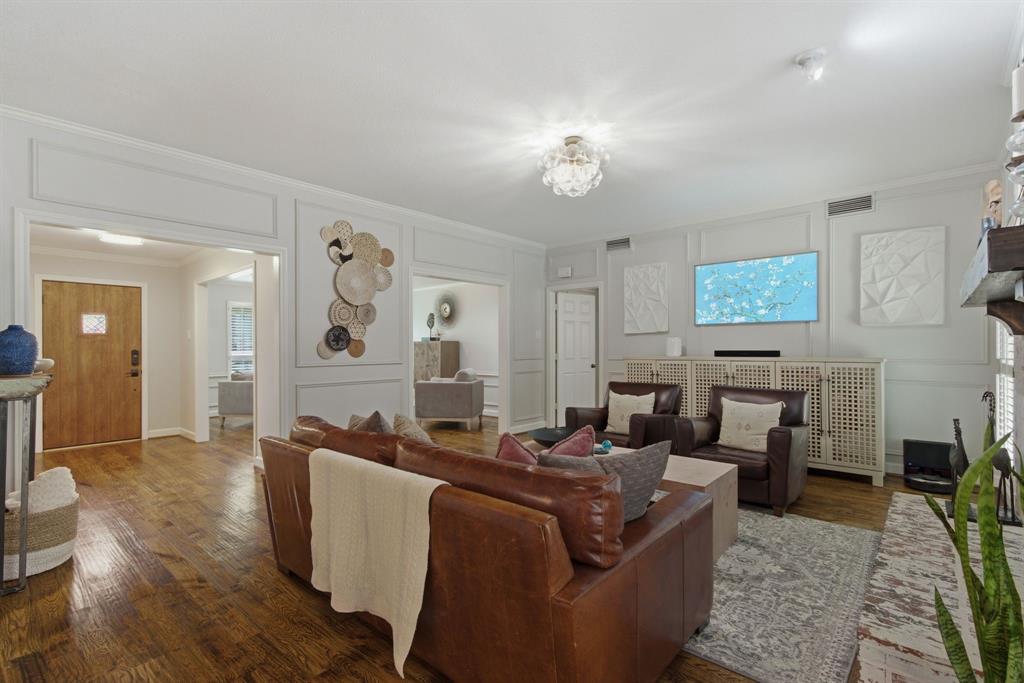 313 Parkview Place