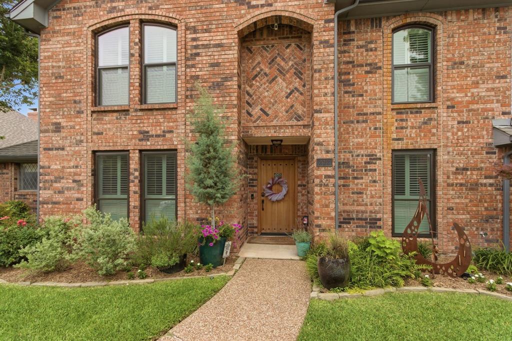 313 Parkview Place
