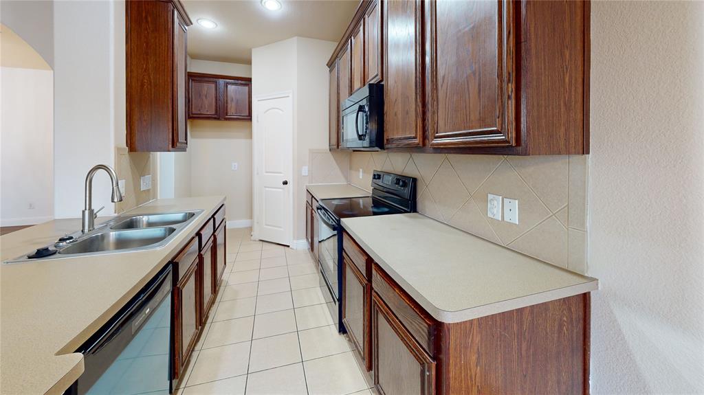 Oak Hollow Estates Ph 3 - Residential Lease