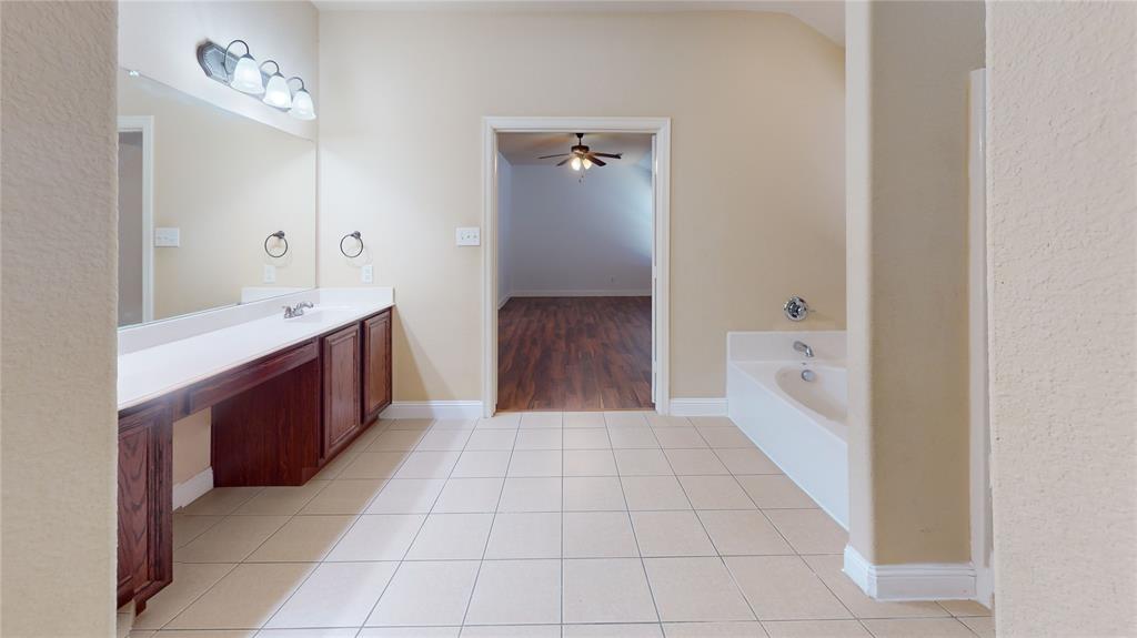 Oak Hollow Estates Ph 3 - Residential Lease