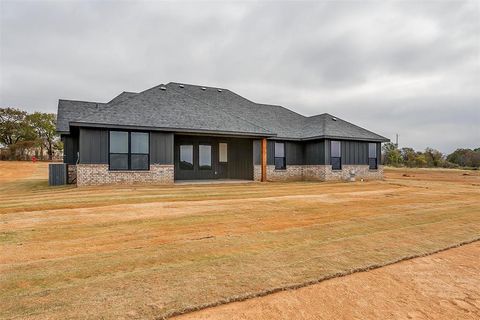 A home in Cleburne