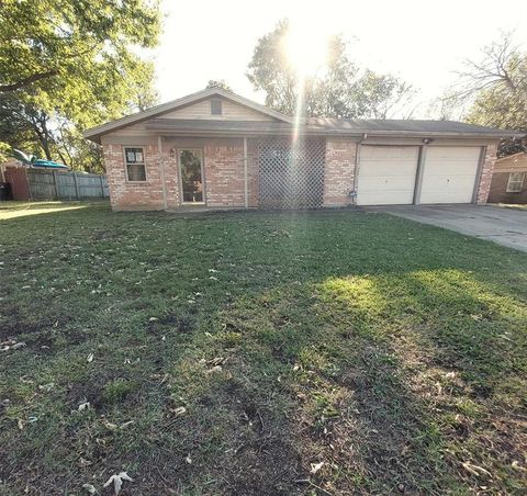 124 N Imperial Drive Denison TX 75020