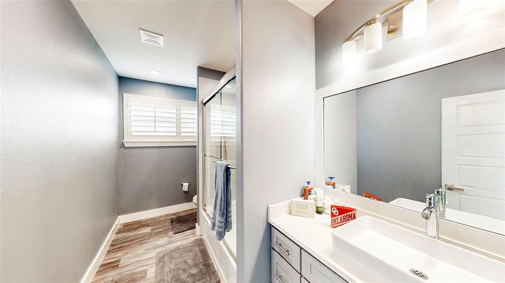 De Saram - Residential