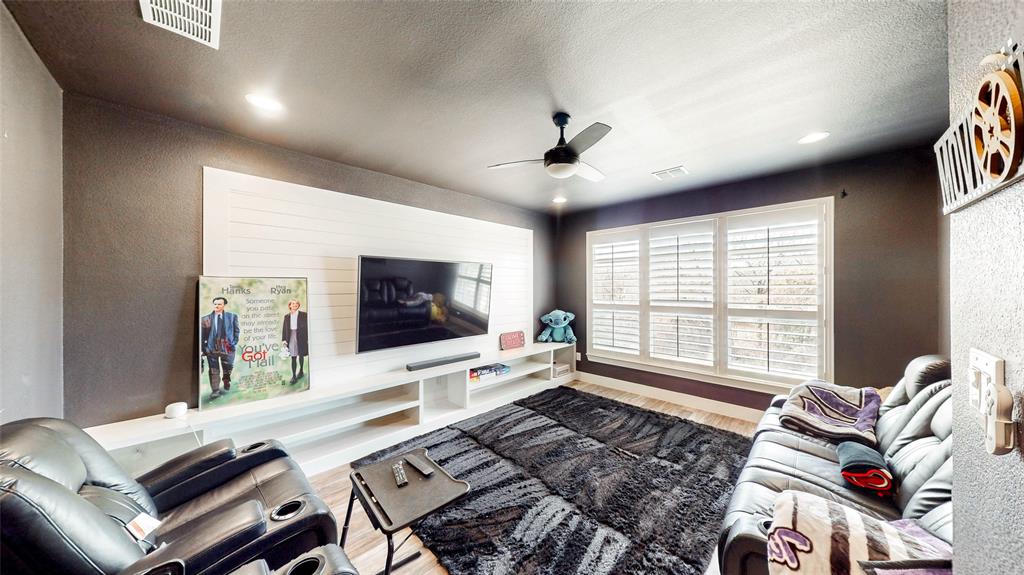 De Saram - Residential